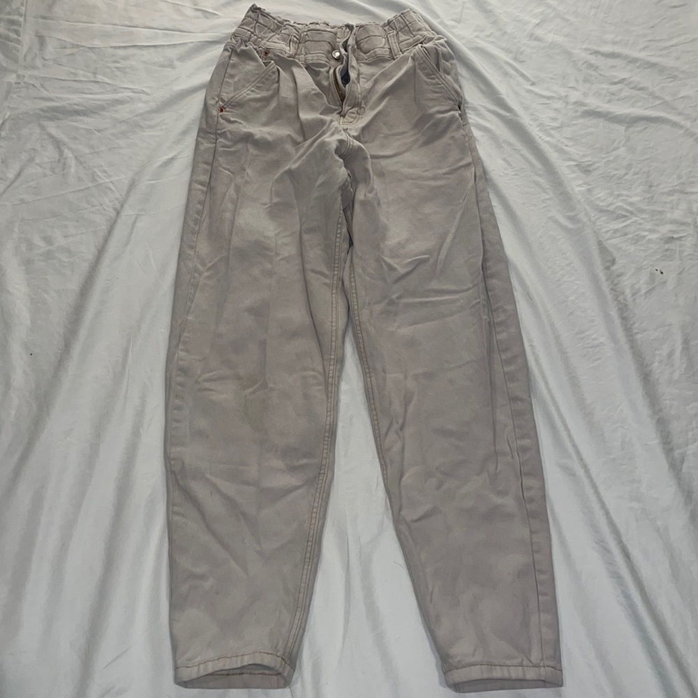 Pull&bear Khaki straight legged pants, Elastic waist size US 2
